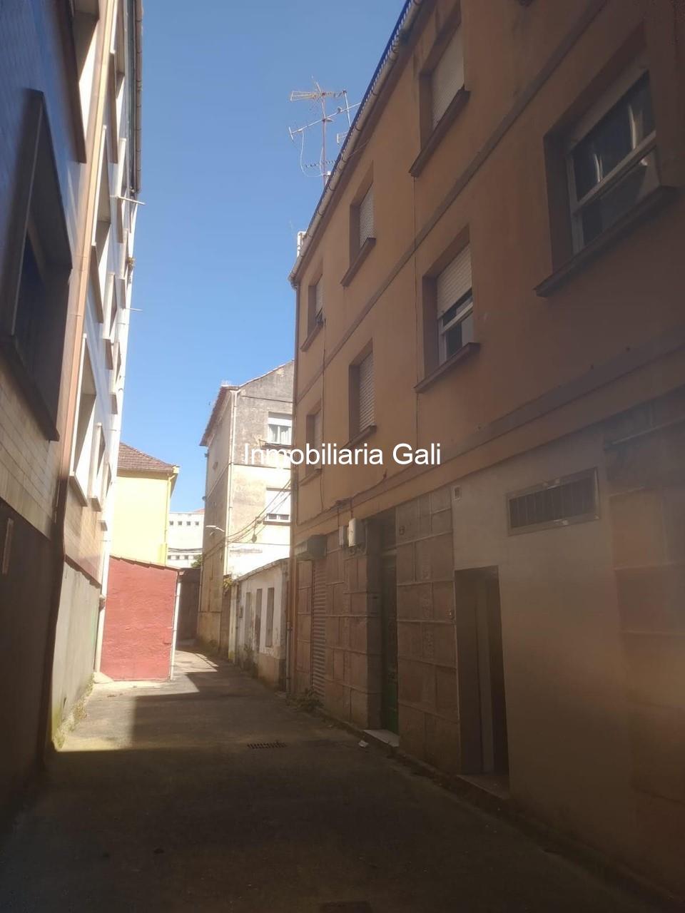 Foto 1 VENTA DE EDIFICIO EN MARIN