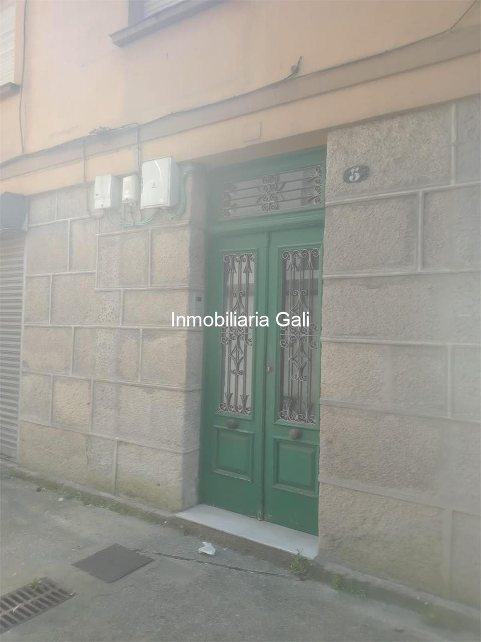 Foto 2 VENTA DE EDIFICIO EN MARIN