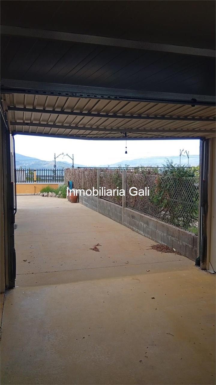 Foto 3 VENTA DE NAVE CON VIVIENDA
